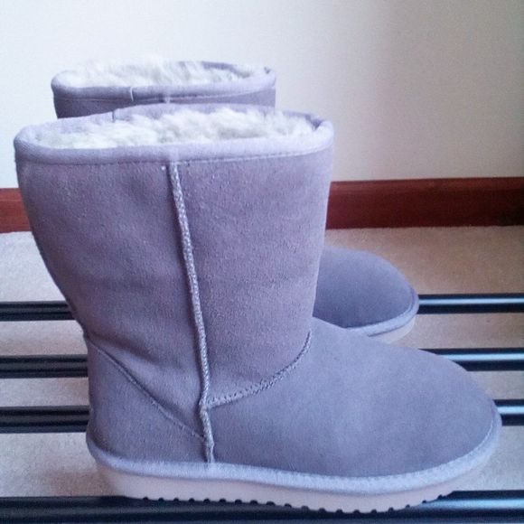 KOOLABURRA BY UGG CLASSIC SHORT Womens BOOTS NEW - Picture 2 of 8